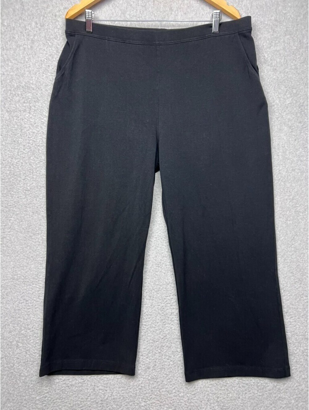 LL Bean Womens Perfect Fit Straight Leg Crop Pants Black Cotton Lycra Pockets XL